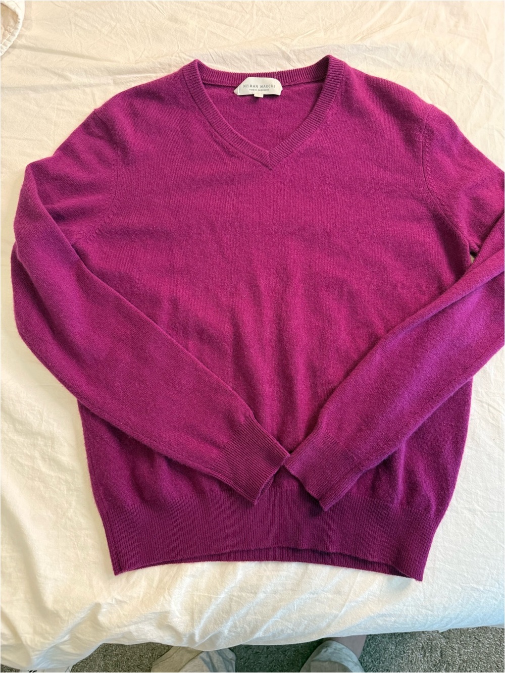 Neiman Marcus Magenta V-Neck Cashmere Sweater